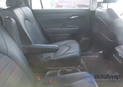 2022 Toyota Highlander Xle from USA, damaged, VIN 5TDHZRAH2NS113471